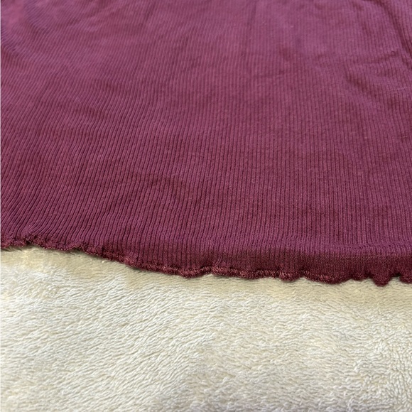 Garage Cropped Off Shoulder Blouse - Picture 4 of 5